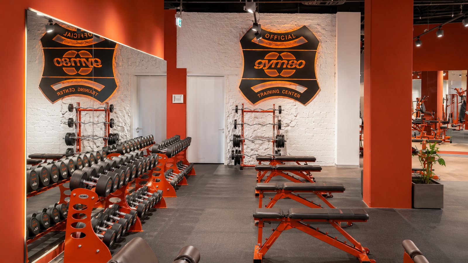 Krafttraining an Gym80-Geräten